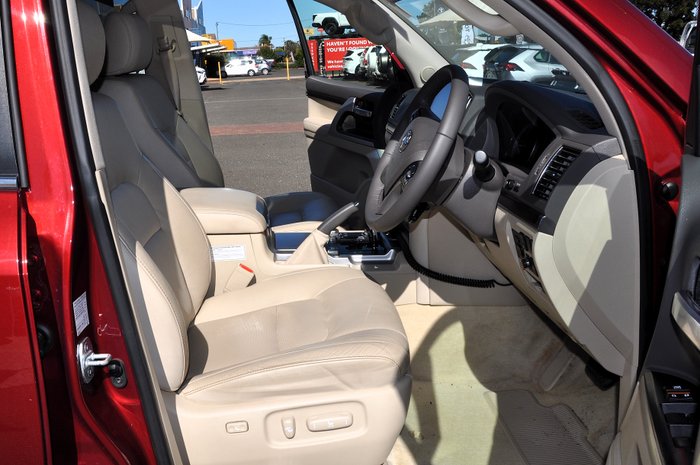 2020 Toyota Landcruiser VX