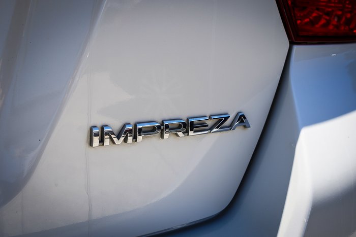 2016 SUBARU IMPREZA 2.0i (AWD)