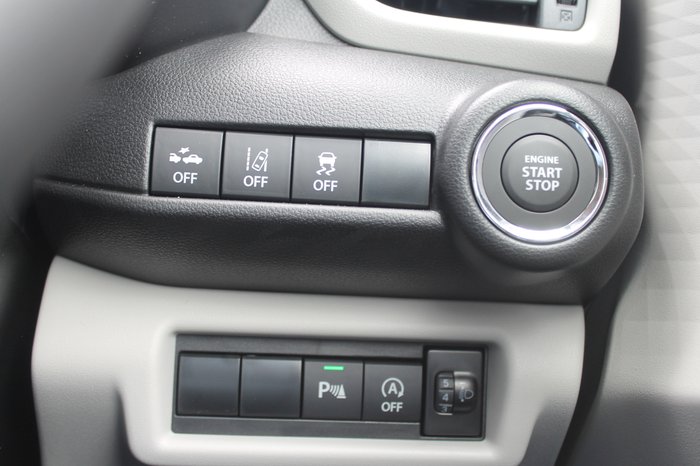 2025 Suzuki Swift Hybrid Plus