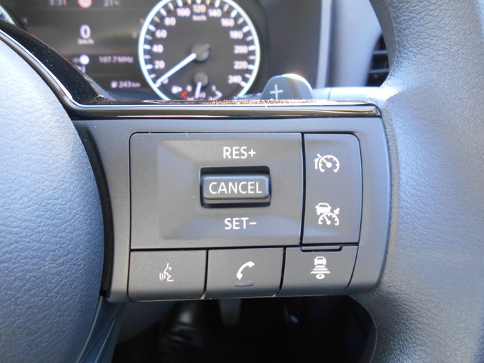 2025 Nissan X-TRAIL ST