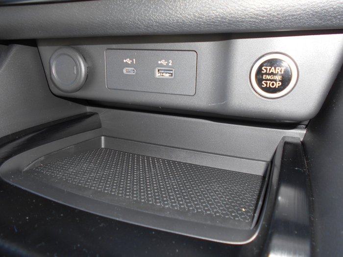 2025 Nissan X-TRAIL ST