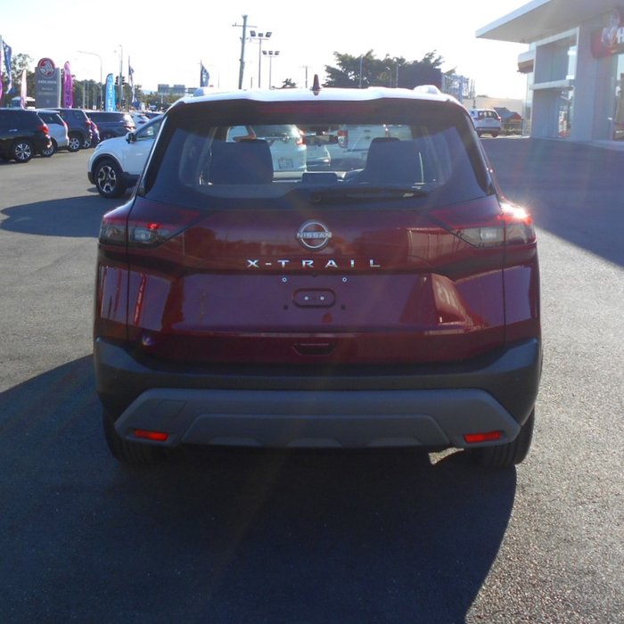 2025 Nissan X-TRAIL ST