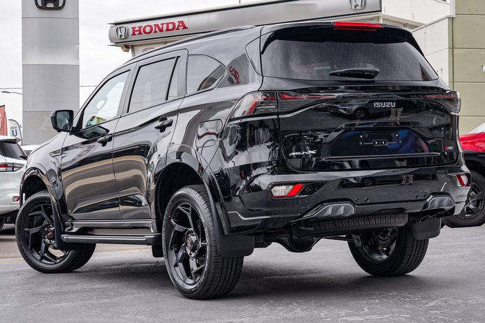2026 Isuzu MU-X X-TERRAIN