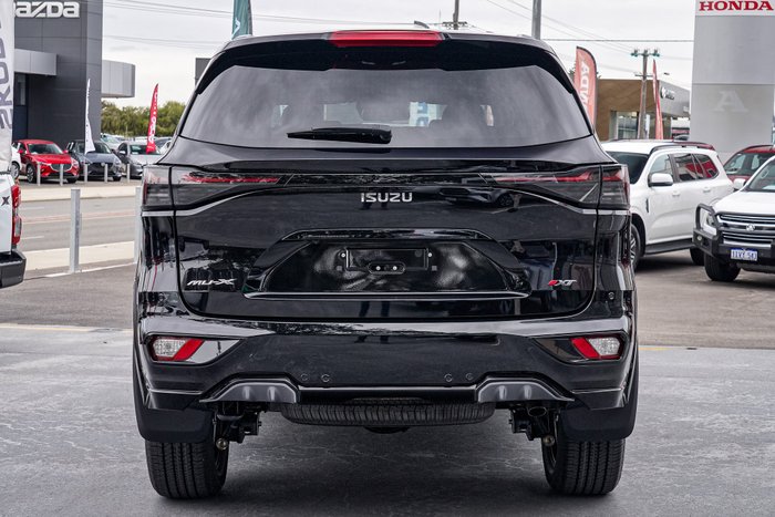 2026 Isuzu MU-X X-TERRAIN