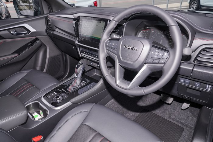 2026 Isuzu MU-X X-TERRAIN