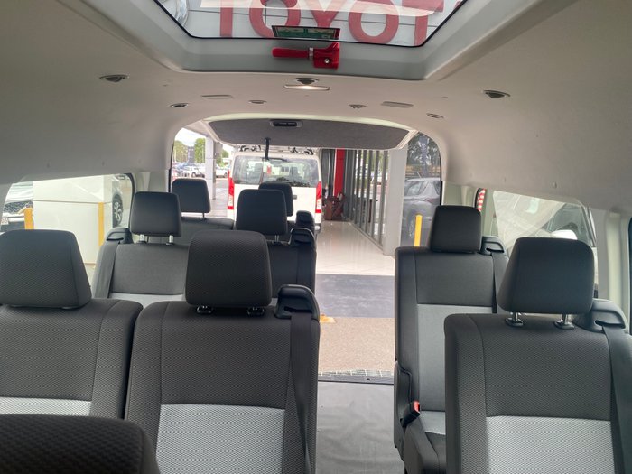 2019 Toyota Hiace Hiace Bus SLWB 2.8L T Diesel Automatic 9633060 001