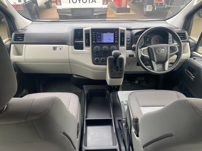 2019 Toyota Hiace Hiace Bus SLWB 2.8L T Diesel Automatic 9633060 001