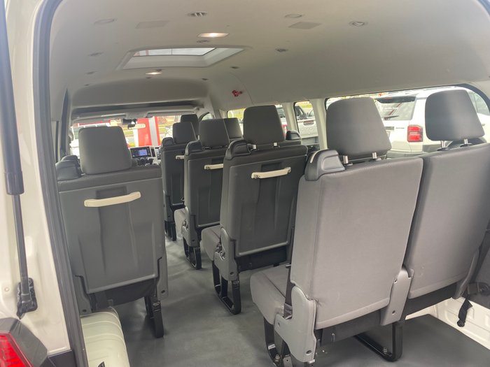 2019 Toyota Hiace Hiace Bus SLWB 2.8L T Diesel Automatic 9633060 001