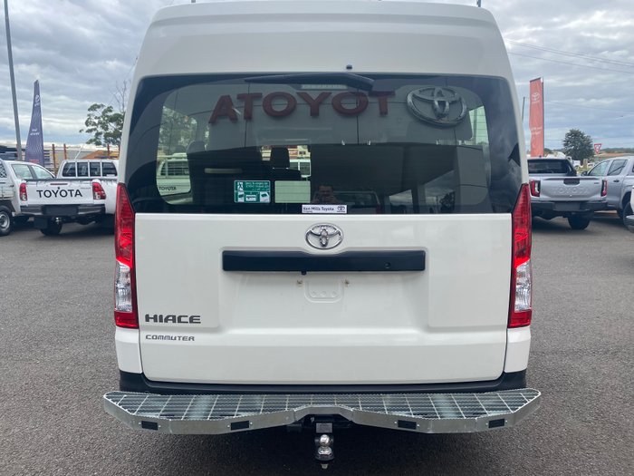 2019 Toyota Hiace Hiace Bus SLWB 2.8L T Diesel Automatic 9633060 001