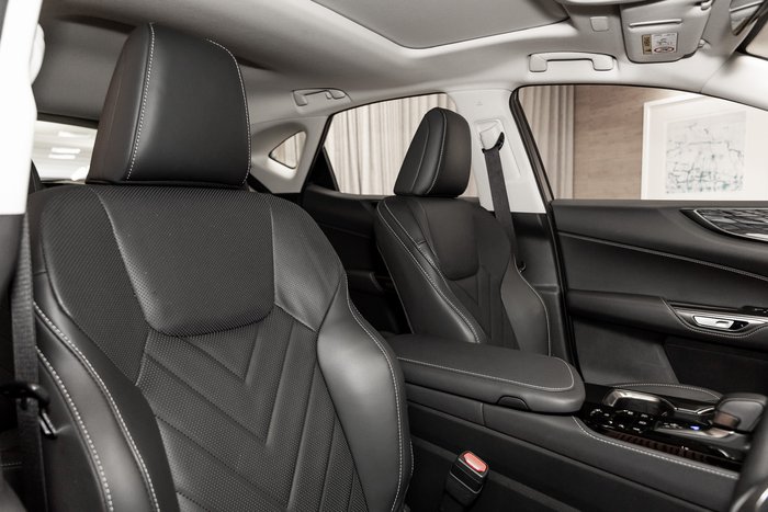 2025 Lexus NX450h+ Luxury 2.5L PHEV Auto CVT Wagon