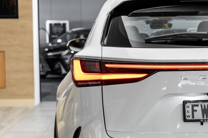 2025 Lexus NX450h+ Luxury 2.5L PHEV Auto CVT Wagon