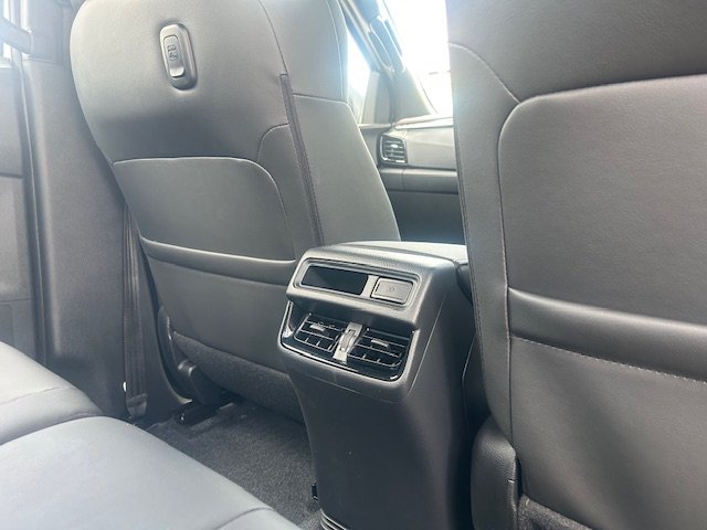 2025 Isuzu D-MAX X-TERRAIN MY25.5 MOONSTONE WHITE