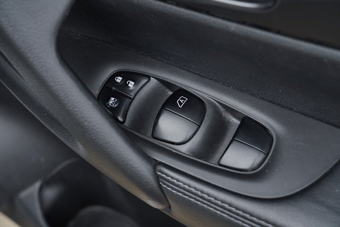 2017 Nissan X-TRAIL ST