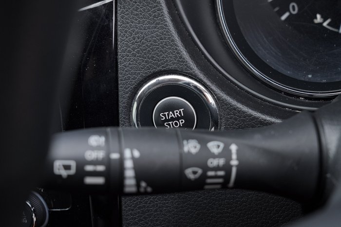 2017 Nissan X-TRAIL ST