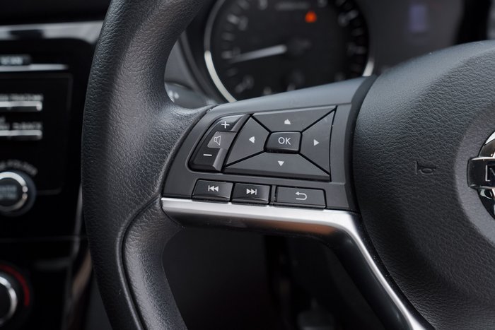 2017 Nissan X-TRAIL ST