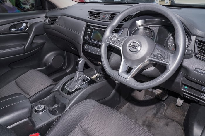 2017 Nissan X-TRAIL ST