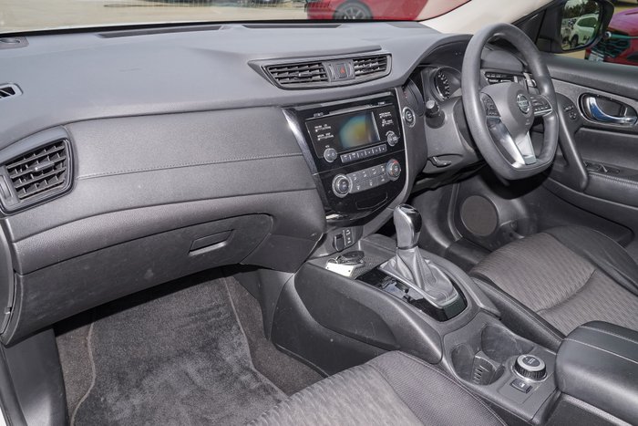 2017 Nissan X-TRAIL ST