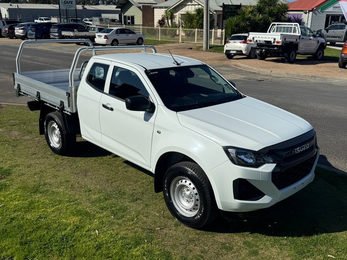2026 Isuzu D-MAX SX