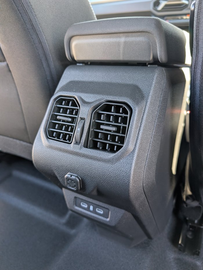 2025 RENAULT DUSTER Techno