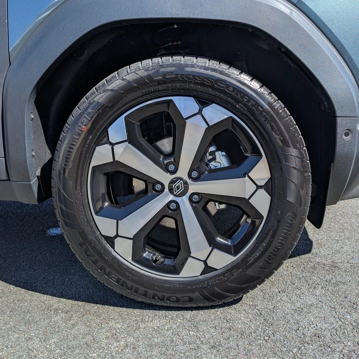 2025 RENAULT DUSTER Techno