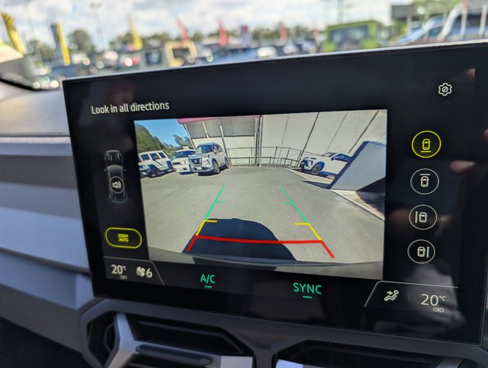 2025 RENAULT DUSTER Techno