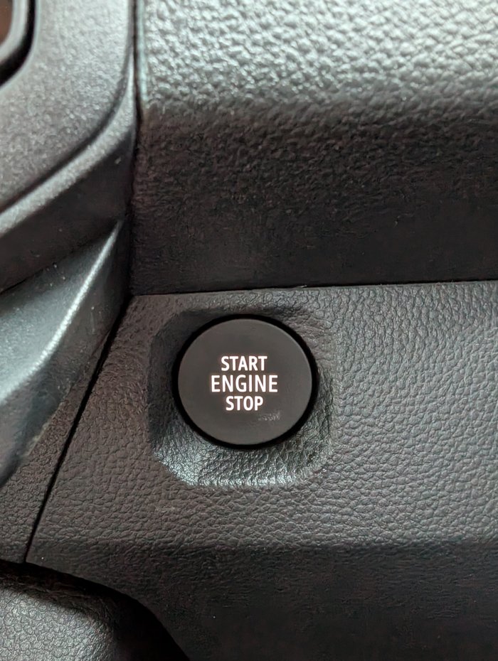 2025 RENAULT DUSTER Techno