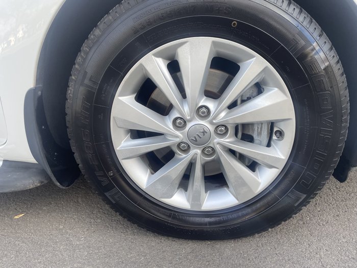 2015 Kia Carnival