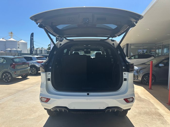 2025 Isuzu MU-X MY25.5 Isuzu MU-X 4X4 LST 3.0 L Automatic (UJOR506D)