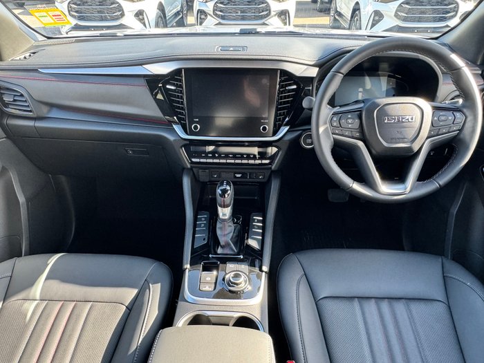 2026 ISUZU MU-X XT