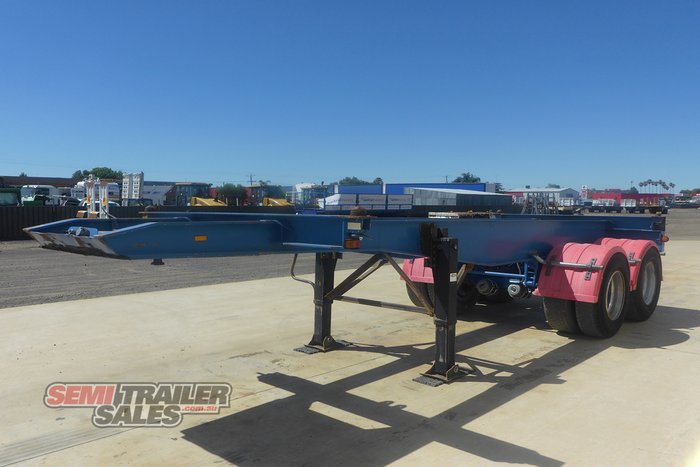 1985 Krueger 20FT Skel