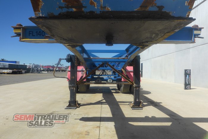 1985 Krueger 20FT Skel