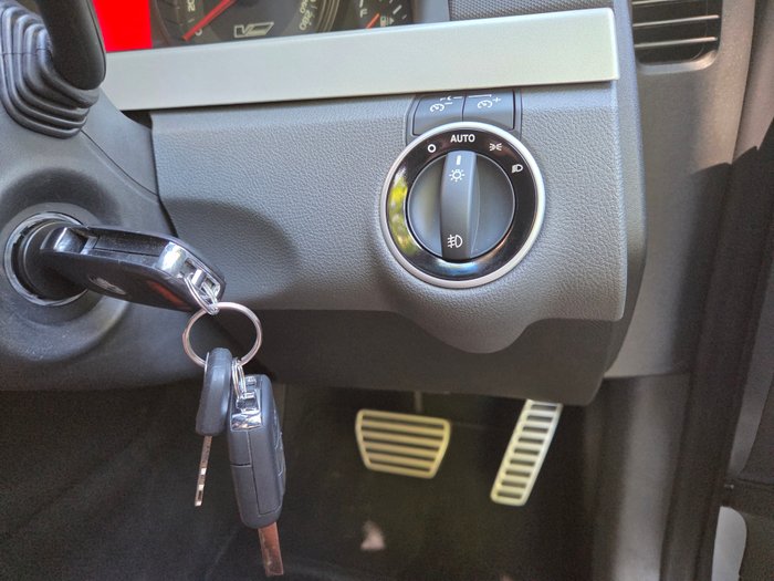 2011 HOLDEN COMMODORE SSV SILVER