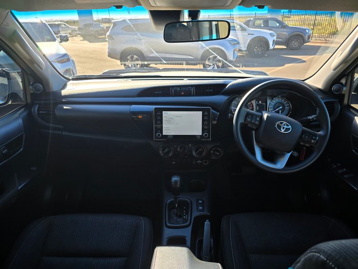 2021 Toyota Hilux SR