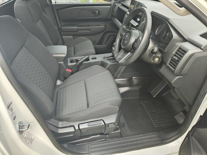 2026 MITSUBISHI Triton GLX