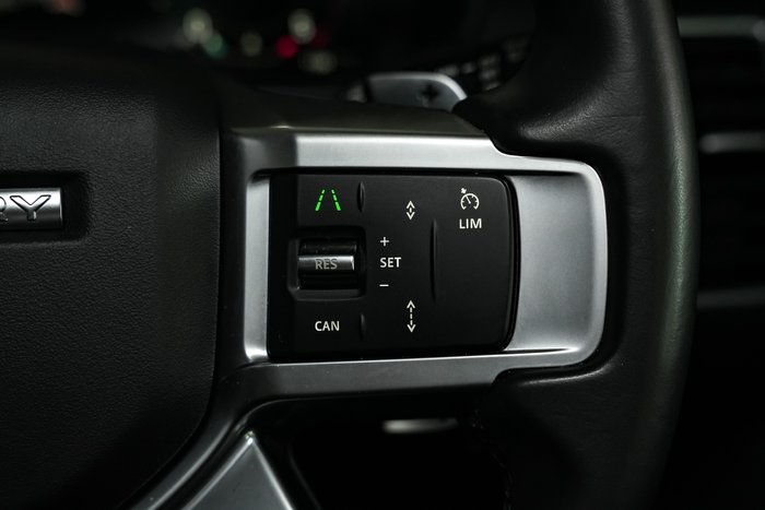 2023 Land Rover Discovery P360 R-Dynamic S