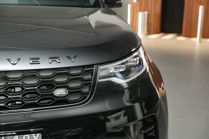 2023 Land Rover Discovery P360 R-Dynamic S