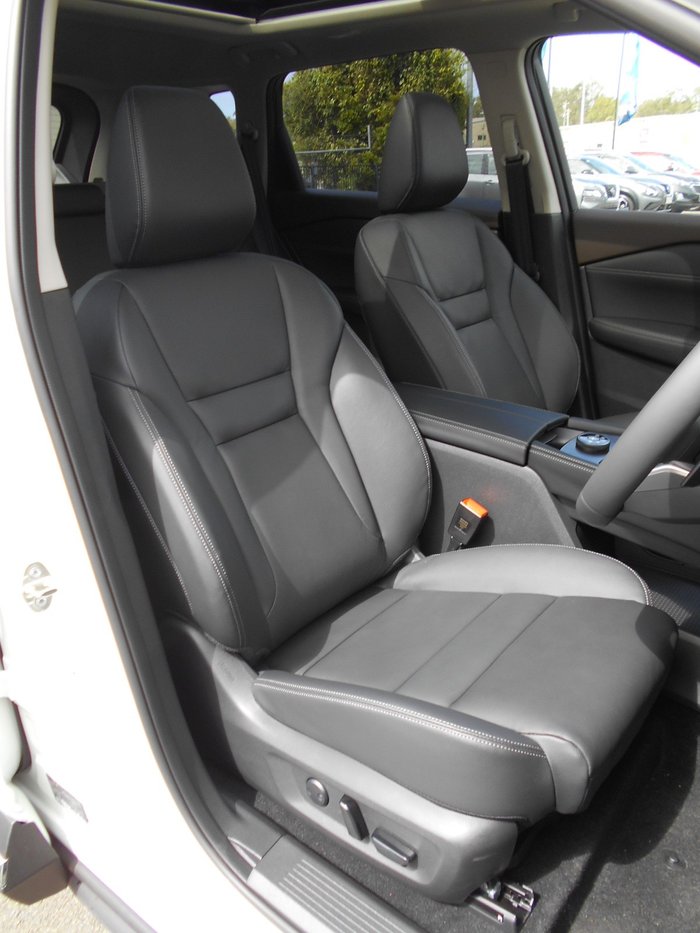 2024 NISSAN X-TRAIL Ti
