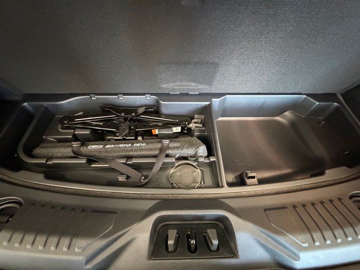 2026 Ford Everest Platinum