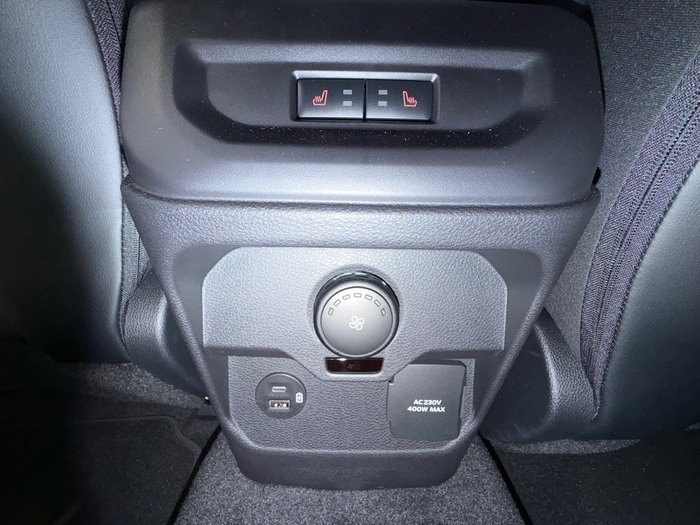 2026 Ford Everest Platinum