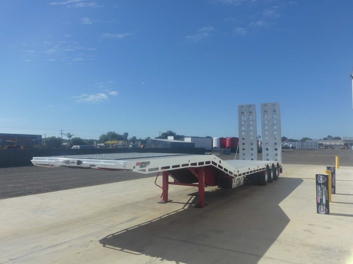 2016 Bruce Rock Engineering Dropdeck with Ramps