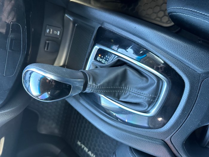 2020 Nissan X-TRAIL ST