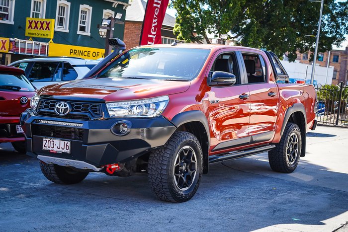 2018 Toyota HILUX Rugged X