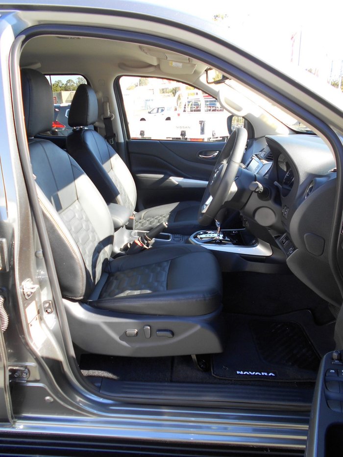 2025 Nissan Navara ST-X