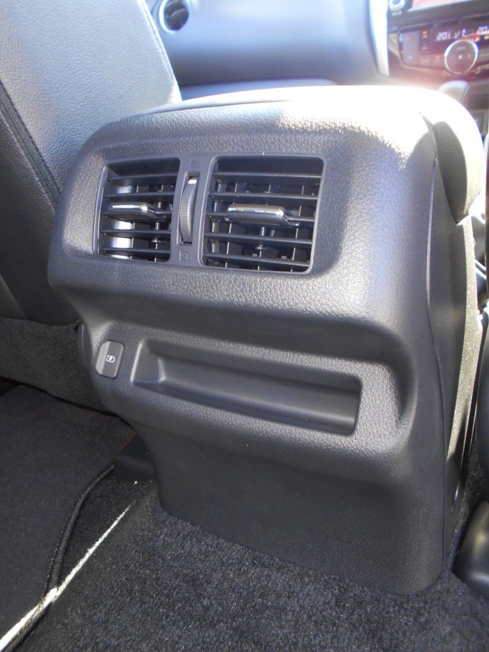 2025 Nissan Navara ST-X