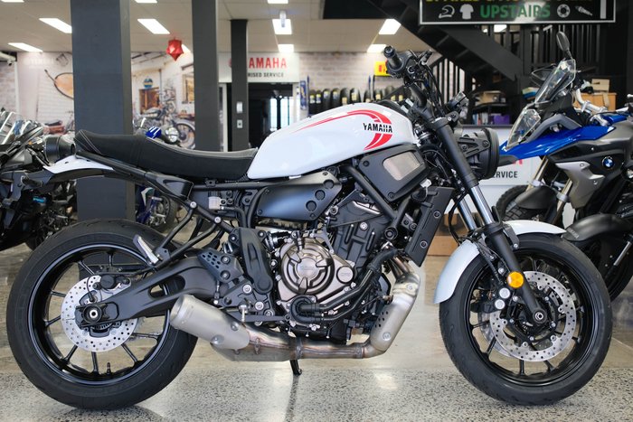 2024 YAMAHA XSR700 YAMAHA ROAD White