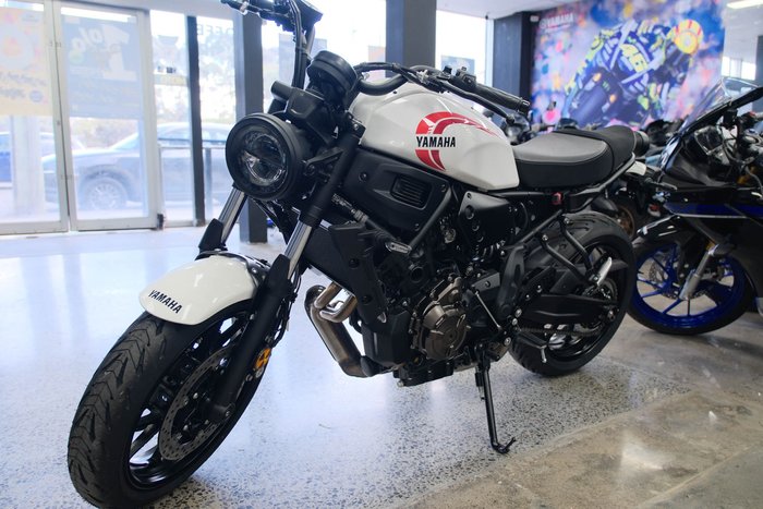 2024 YAMAHA XSR700 YAMAHA ROAD White