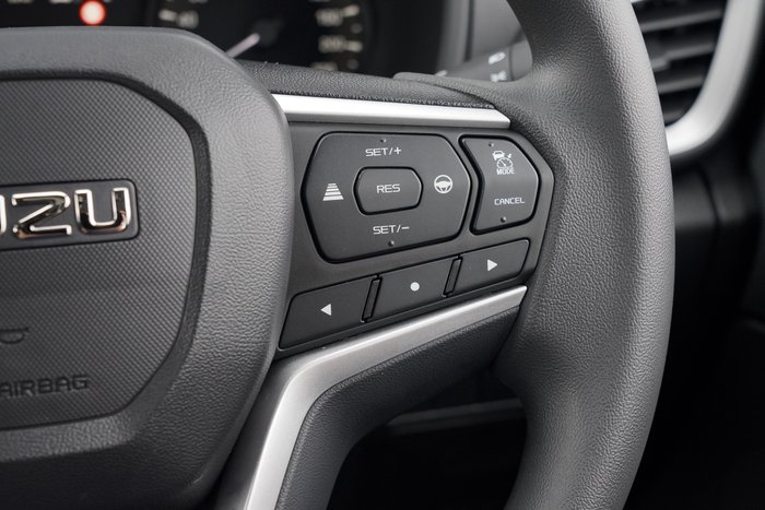 2026 Isuzu MU-X LS-M