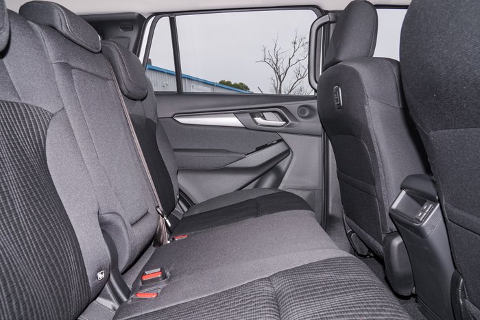 2026 Isuzu MU-X LS-M