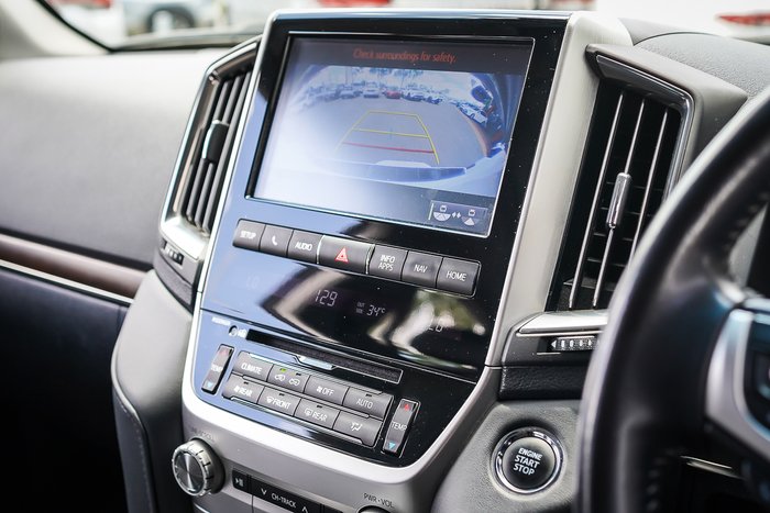 2020 Toyota LANDCRUISER Sahara