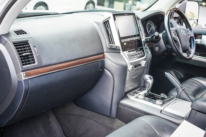 2020 Toyota LANDCRUISER Sahara